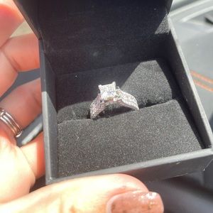 Kay’s diamond ring